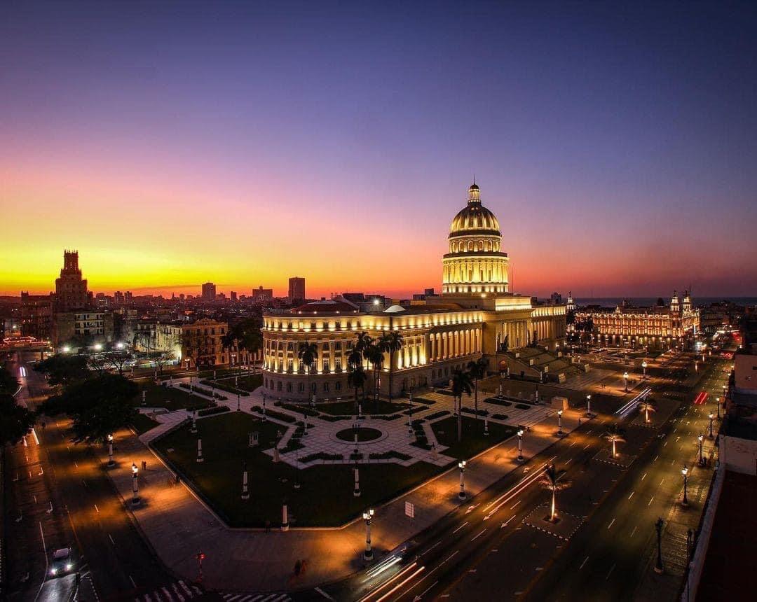 Atardecer en la Habana con Cubaoutings