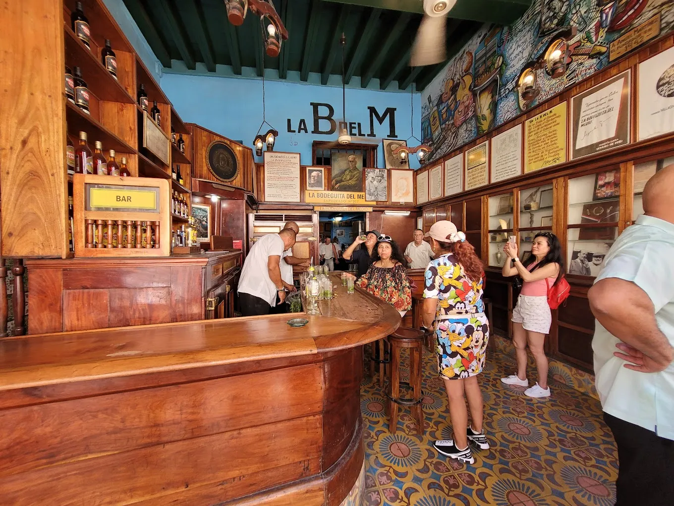 Bar La bodeguita del medio en La Habana Cuba